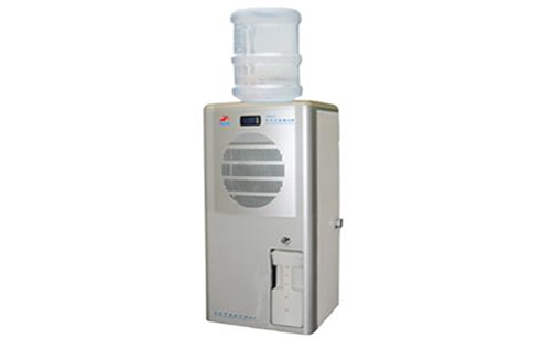BILON上海比朗FDZ-7A風(fēng)冷式不銹鋼電熱蒸餾水器